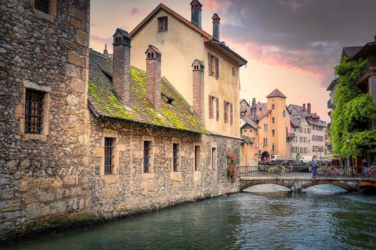 La Belle Balade - Parking - Wifi - Balcon - Belle Vue ! Apartment Annecy France
